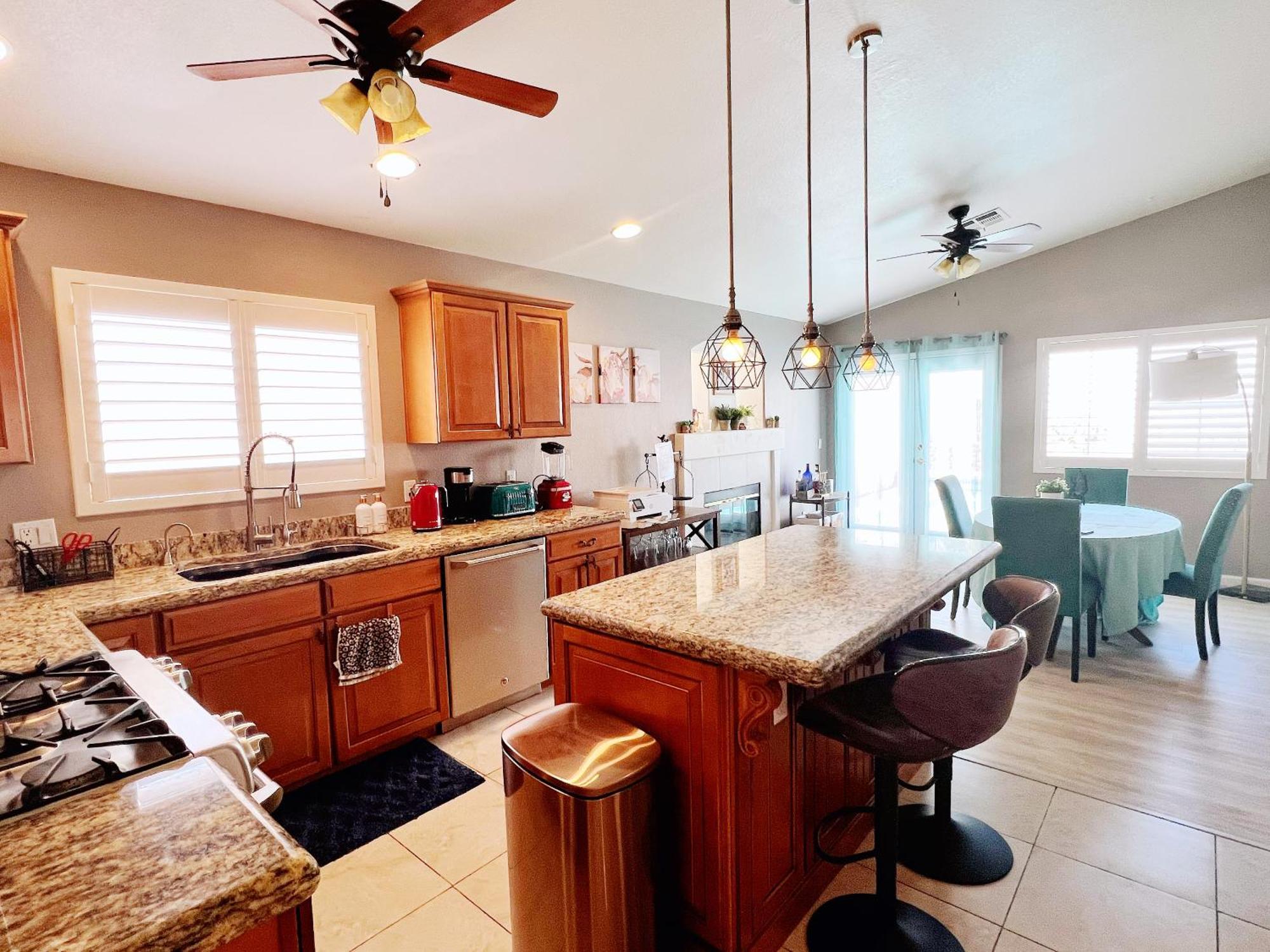 Amazing Heated Pool And Private Hot Tub 3Br In Heart Of Lv Villa Las Vegas Luaran gambar