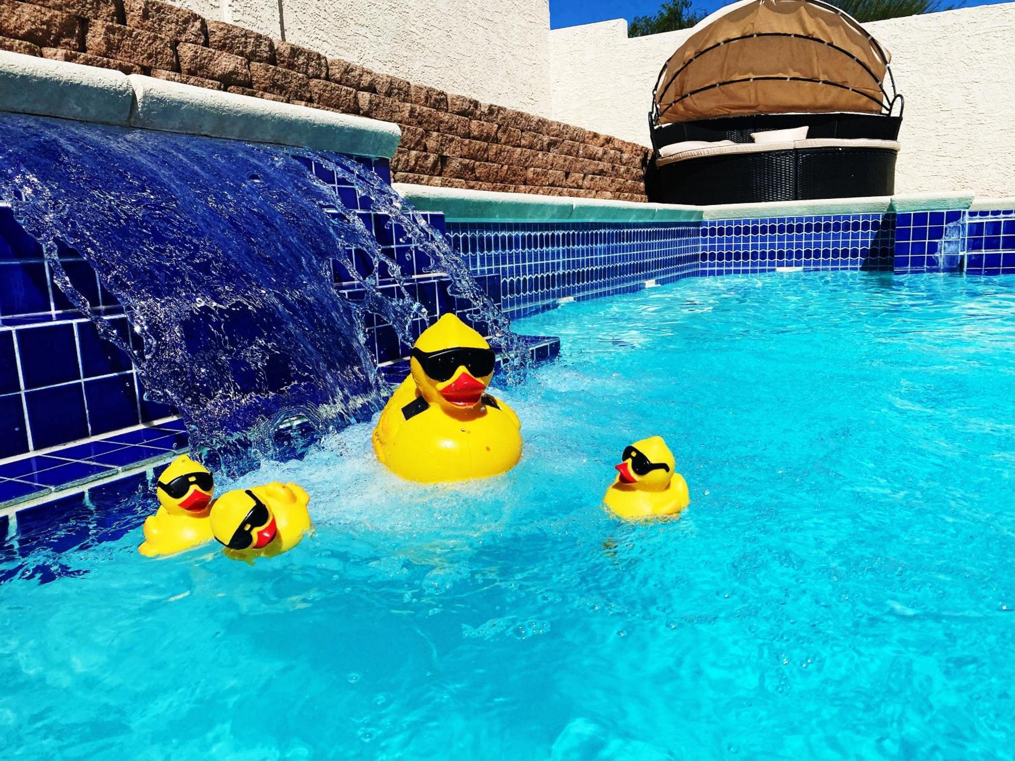 Amazing Heated Pool And Private Hot Tub 3Br In Heart Of Lv Villa Las Vegas Luaran gambar