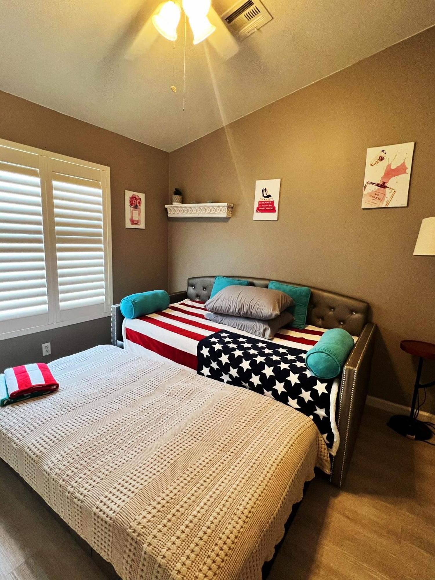 Amazing Heated Pool And Private Hot Tub 3Br In Heart Of Lv Villa Las Vegas Luaran gambar
