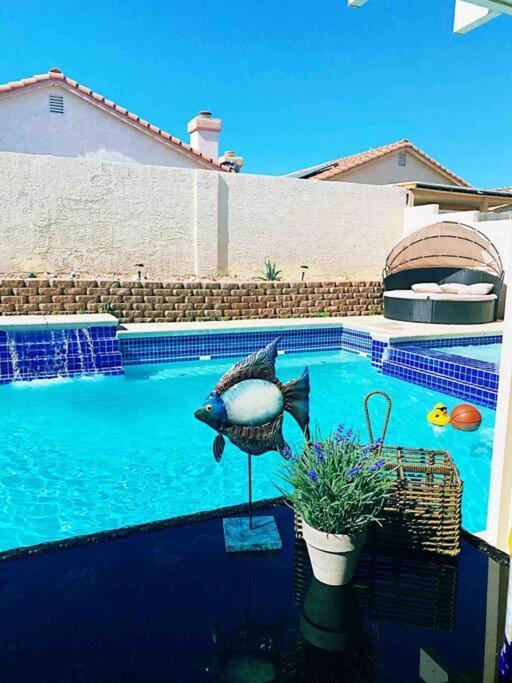 Amazing Heated Pool And Private Hot Tub 3Br In Heart Of Lv Villa Las Vegas Luaran gambar